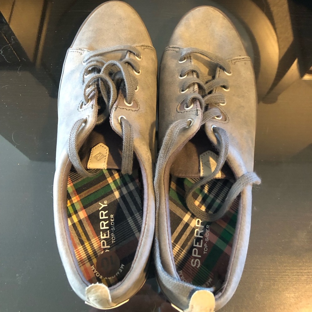Women’s Size 10 Grey Sperry shoes, like new!